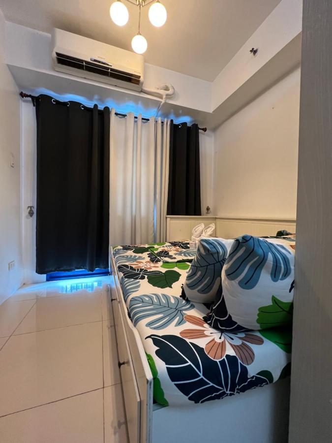 Sea Residences Moa - Paul Manila Exterior photo